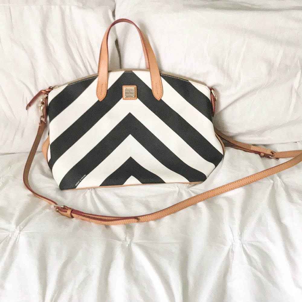 Dooney & Bourke crossbody bag